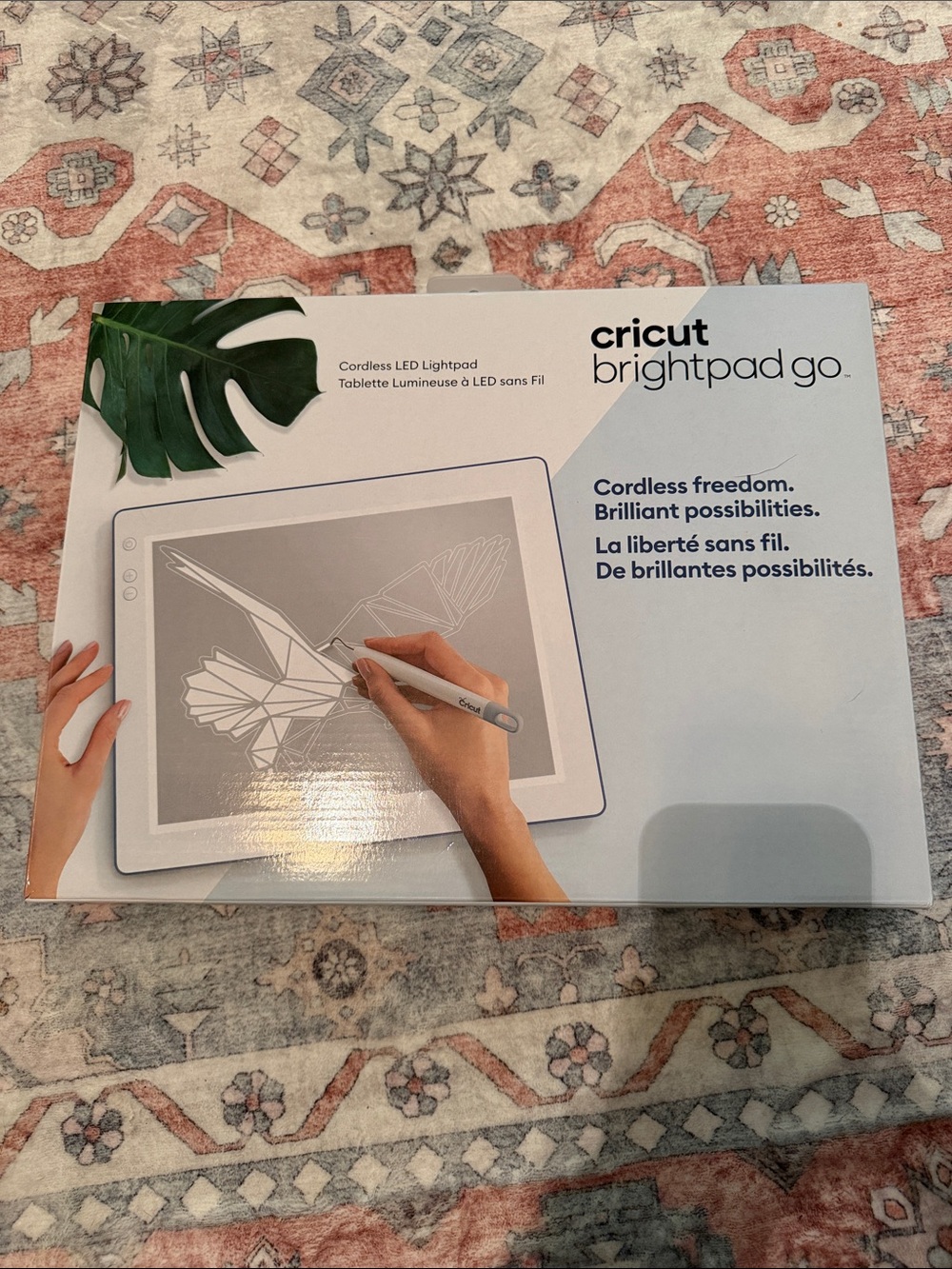 Cricut BrightPad Go Cordless LED Lightpad – White and Blue Accent